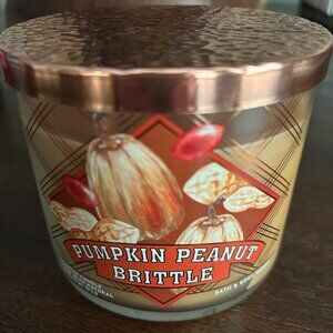 Bath & Body Works Pumpkin Peanut Brittle 3-Wick Candle NEW